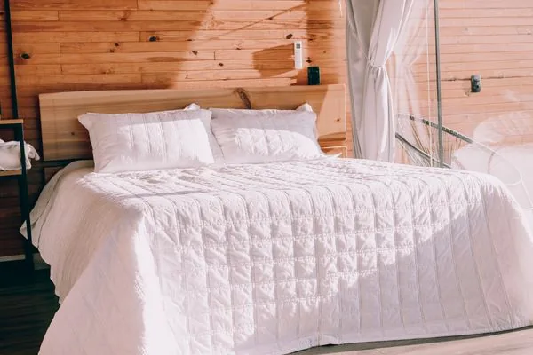 Nettoyage chambre hôtel gîte Lot-et-Garonne